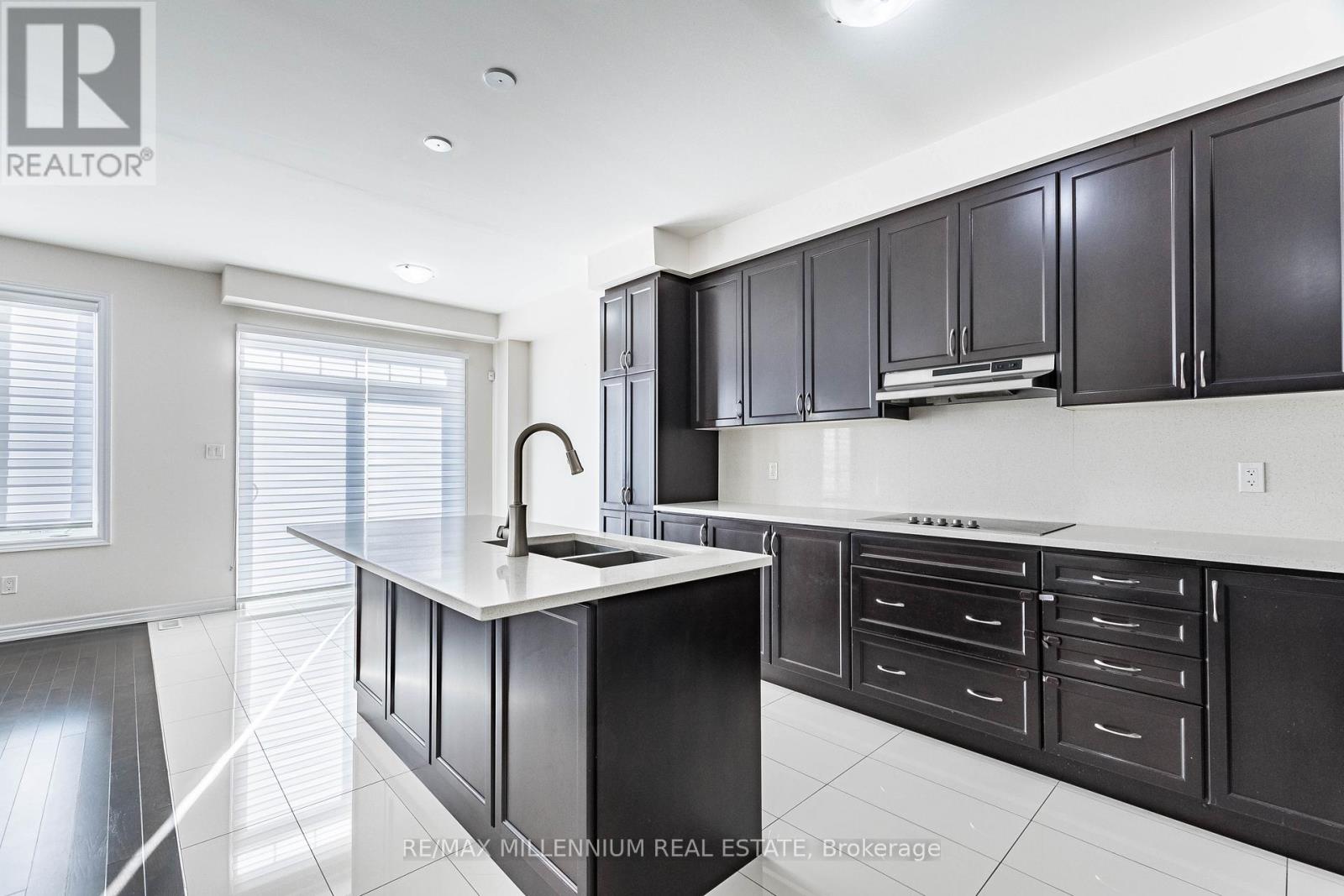 11 Spokanne Street, Brampton, Ontario  L6R 4A2 - Photo 28 - W12615892