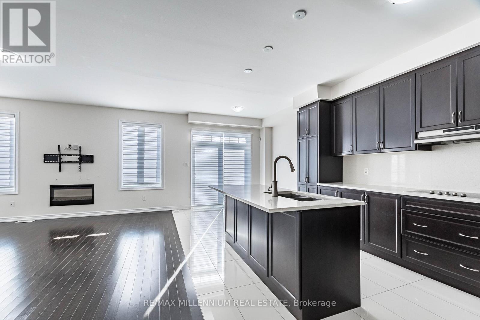 11 Spokanne Street, Brampton, Ontario  L6R 4A2 - Photo 29 - W12615892