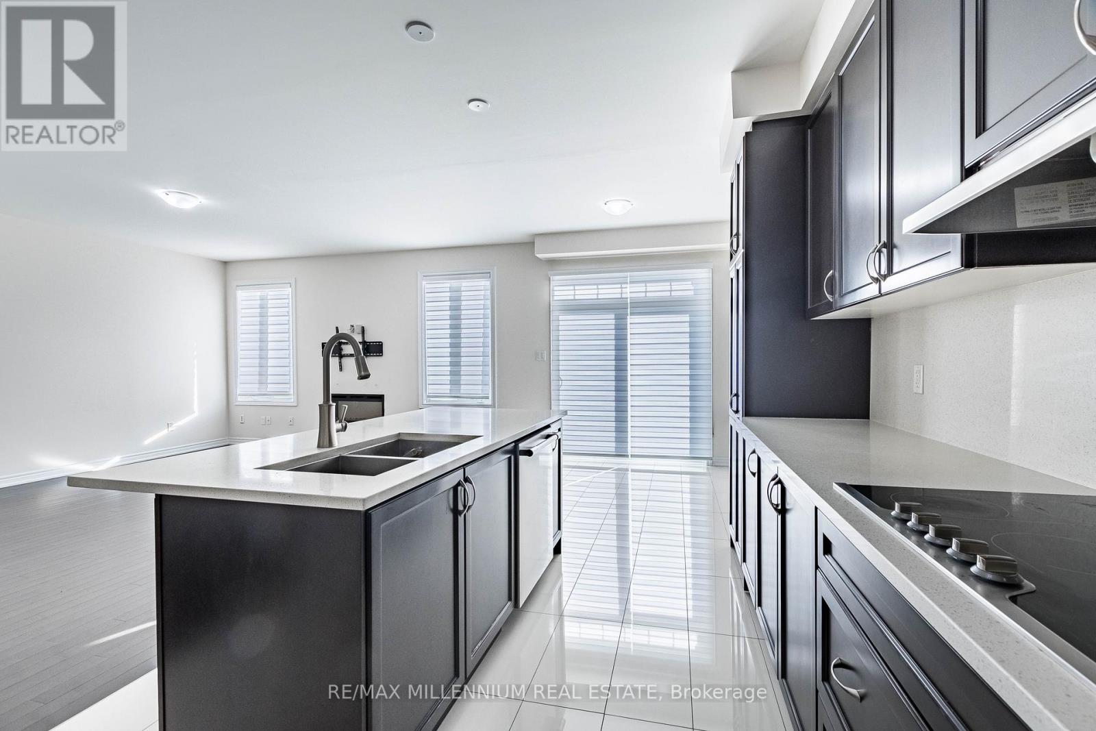 11 Spokanne Street, Brampton, Ontario  L6R 4A2 - Photo 30 - W12615892