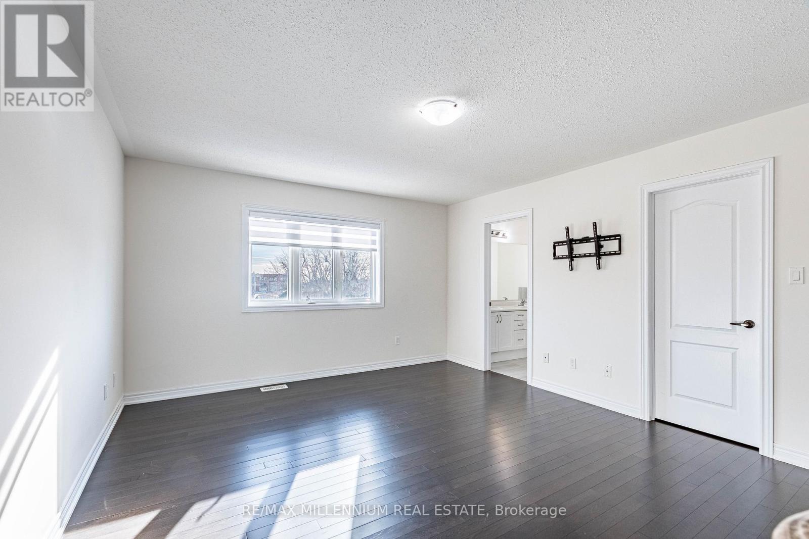 11 Spokanne Street, Brampton, Ontario  L6R 4A2 - Photo 37 - W12615892