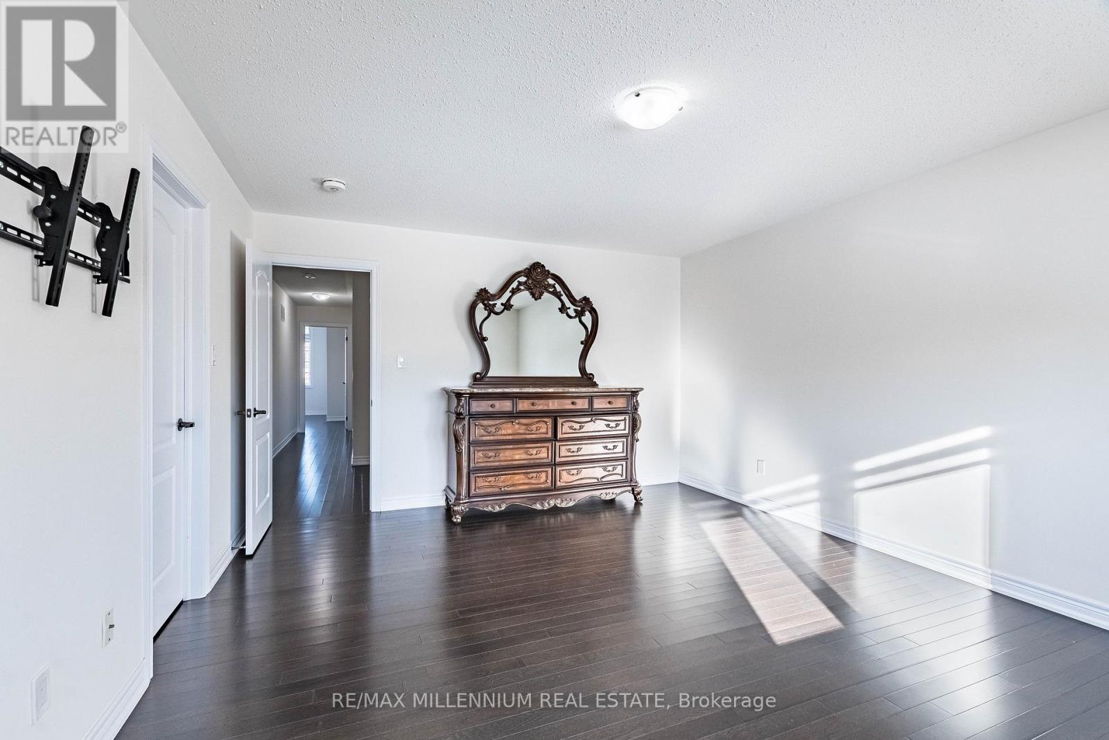 11 Spokanne Street, Brampton, Ontario  L6R 4A2 - Photo 38 - W12615892