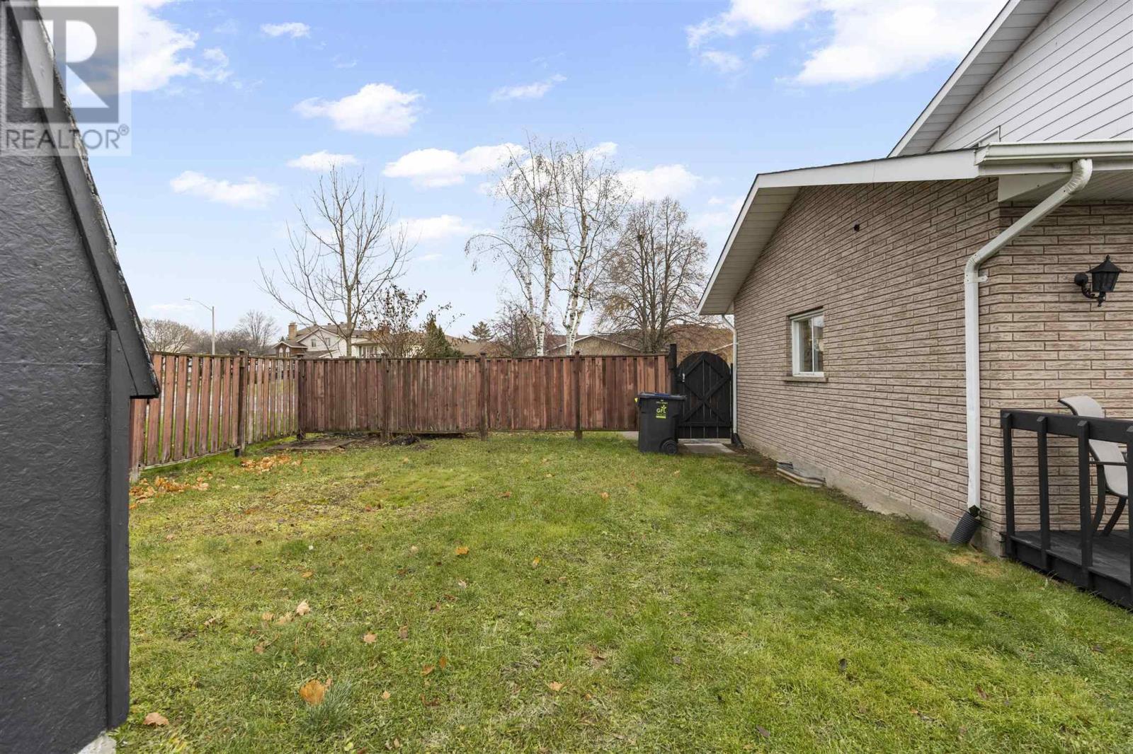 3 Charlotte Dr, Sault Ste. Marie, Ontario  P6B 5S6 - Photo 43 - SM253444