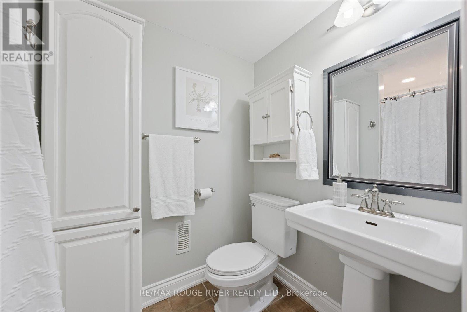 15 Eastgate Circle, Whitby, Ontario  L1M 2N3 - Photo 32 - E12615974