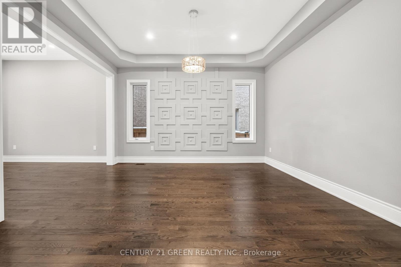 219 Humphrey Street, Hamilton, Ontario  L8B 1X4 - Photo 11 - X12615794