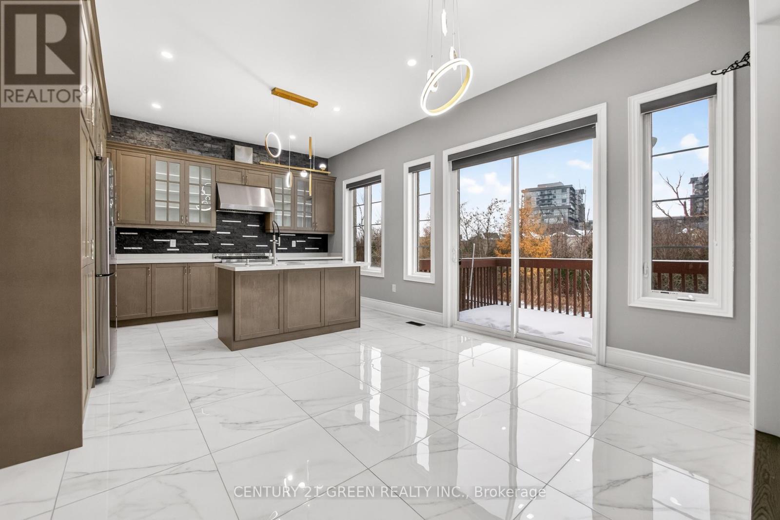 219 Humphrey Street, Hamilton, Ontario  L8B 1X4 - Photo 19 - X12615794