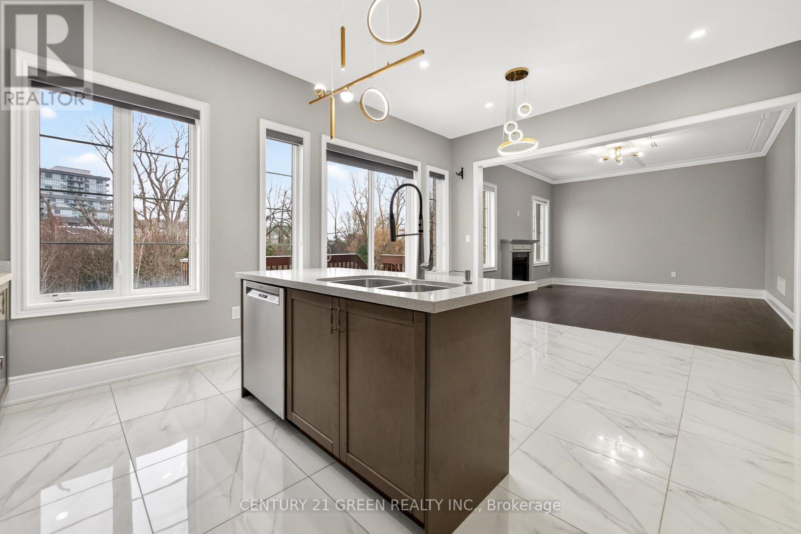 219 Humphrey Street, Hamilton, Ontario  L8B 1X4 - Photo 23 - X12615794