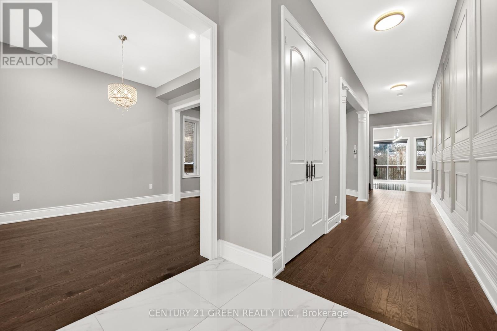 219 Humphrey Street, Hamilton, Ontario  L8B 1X4 - Photo 6 - X12615794