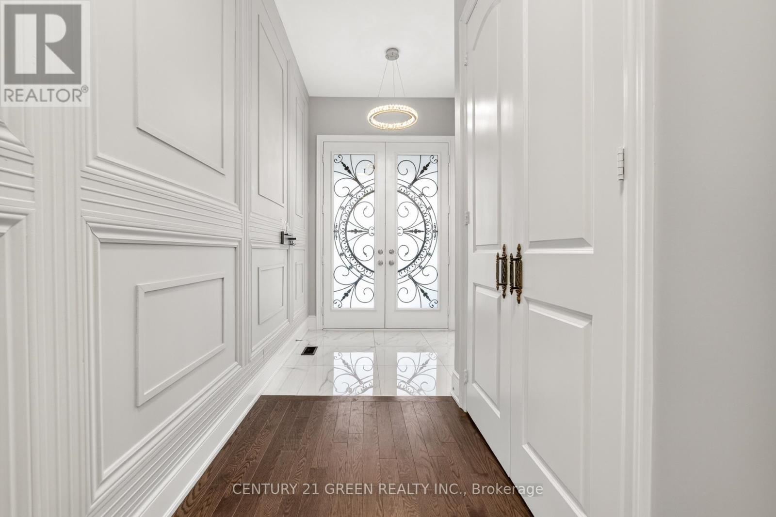 219 Humphrey Street, Hamilton, Ontario  L8B 1X4 - Photo 7 - X12615794