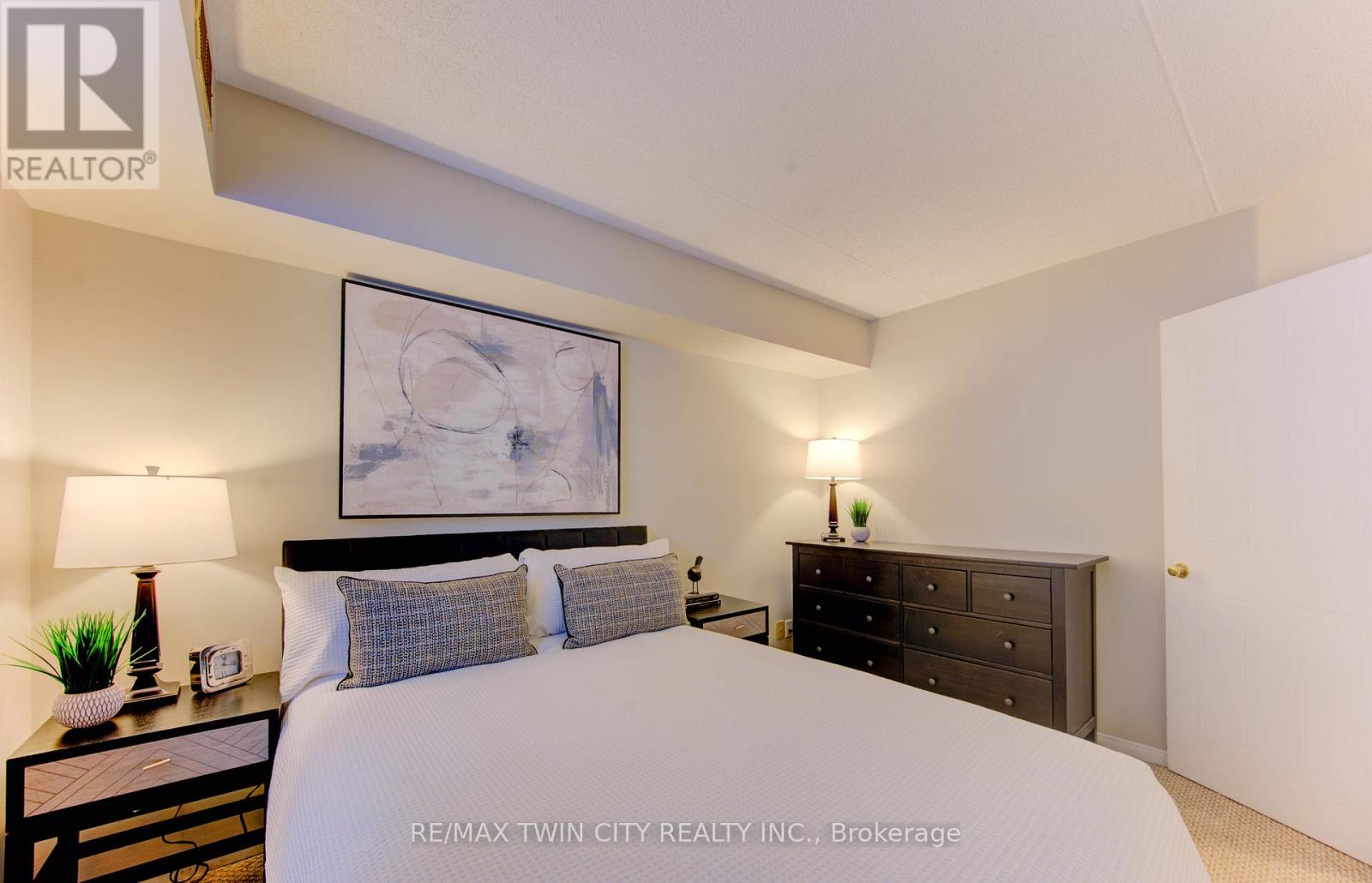 50 - 3085 Kingsway Drive, Waterloo, Ontario  N2C 2P2 - Photo 23 - X12615798