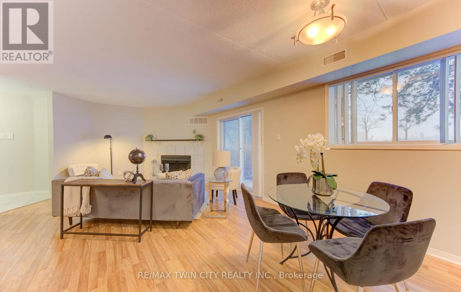 50 - 3085 Kingsway Drive, Waterloo, Ontario  N2C 2P2 - Photo 4 - X12615798