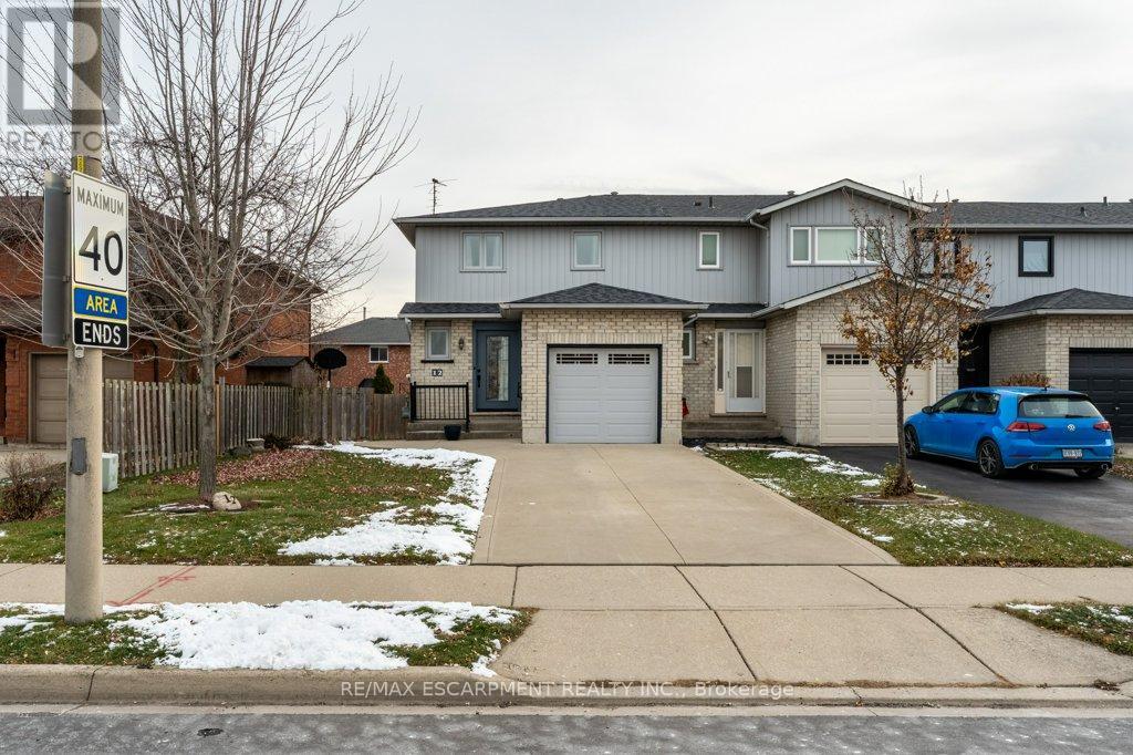 12 Meteor Boulevard, Hamilton, Ontario  L8E 4W6 - Photo 2 - X12615814