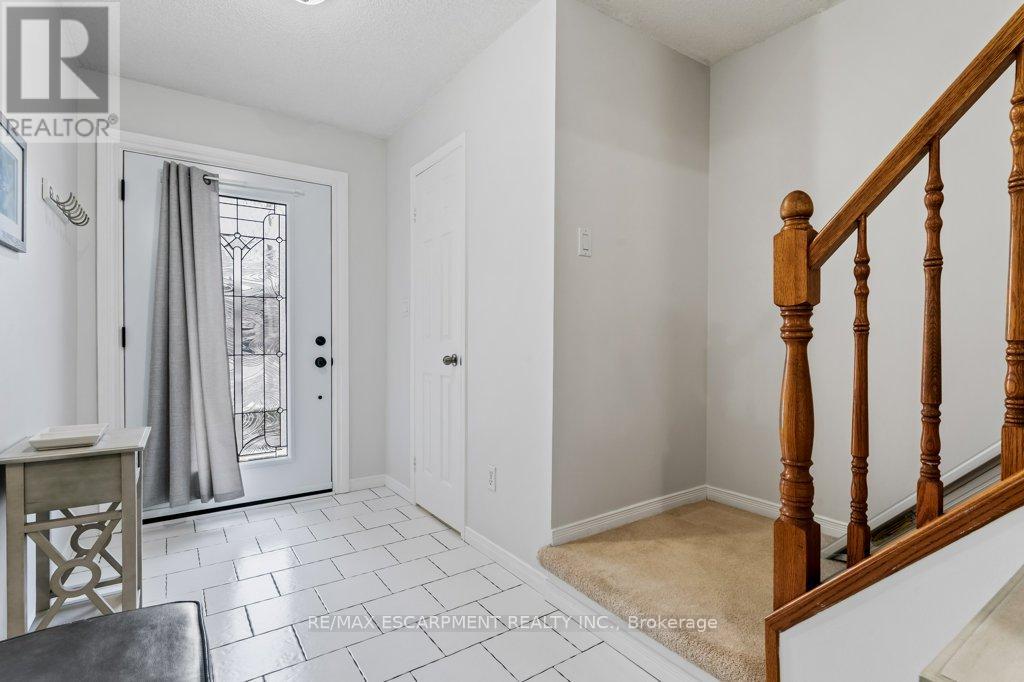 12 Meteor Boulevard, Hamilton, Ontario  L8E 4W6 - Photo 4 - X12615814