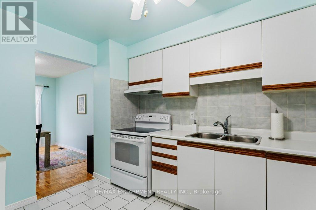 12 Meteor Boulevard, Hamilton, Ontario  L8E 4W6 - Photo 6 - X12615814