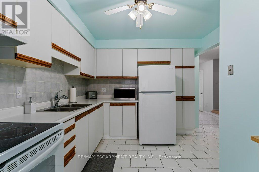 12 Meteor Boulevard, Hamilton, Ontario  L8E 4W6 - Photo 8 - X12615814