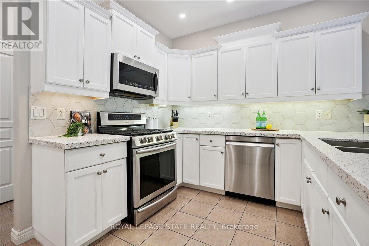 95 Hemlock Way, Grimsby, Ontario  L3M 0A9 - Photo 17 - X12615896