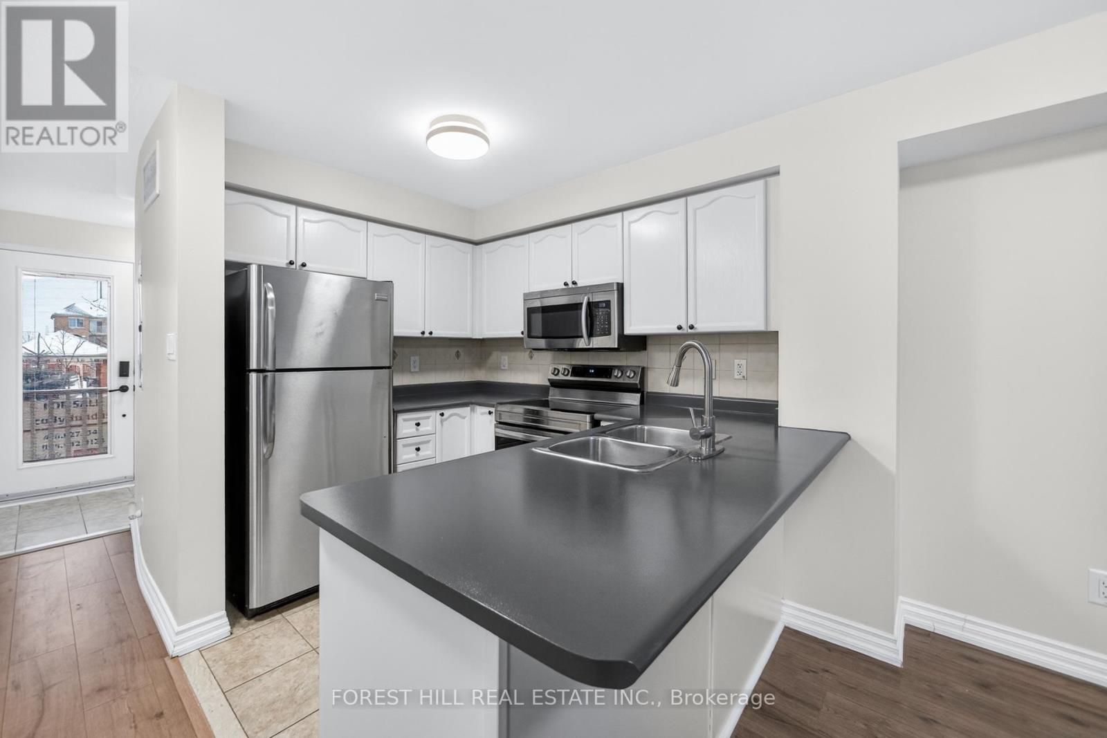 20 - 5050 Intrepid Drive, Mississauga, Ontario  L5M 0E5 - Photo 8 - W12611374