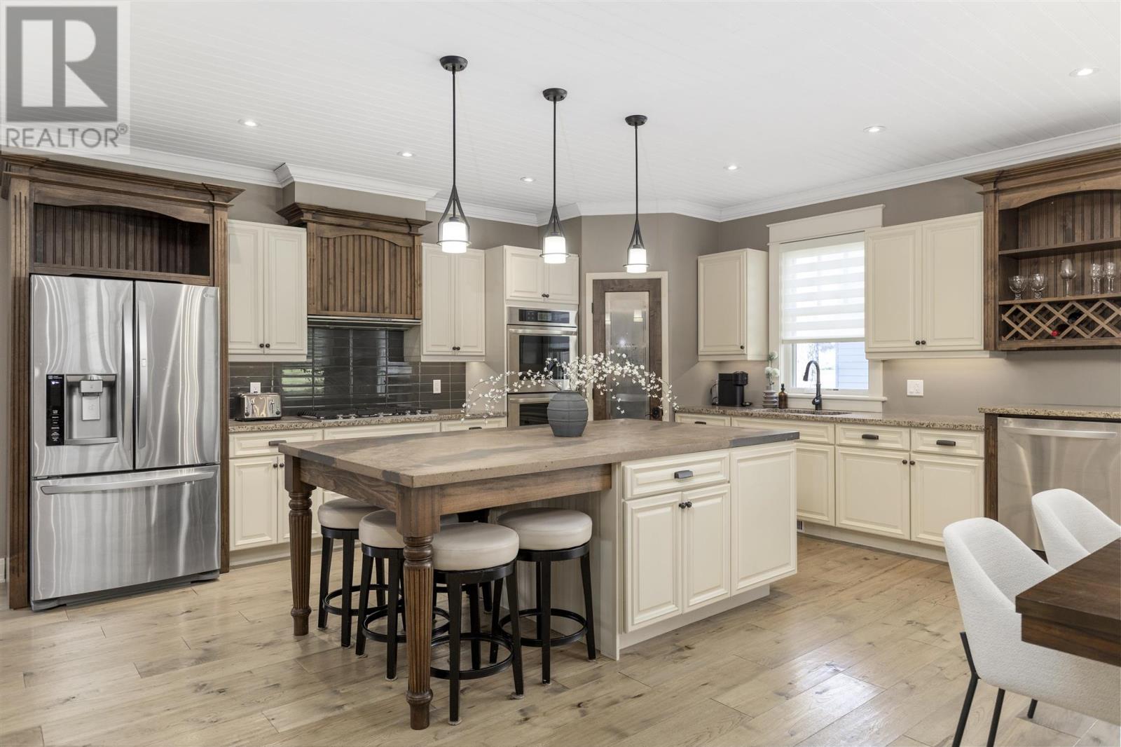 80 Crimson Ridge Dr, Sault Ste. Marie, Ontario P6A 0B5 - Photo 3 - SM253448