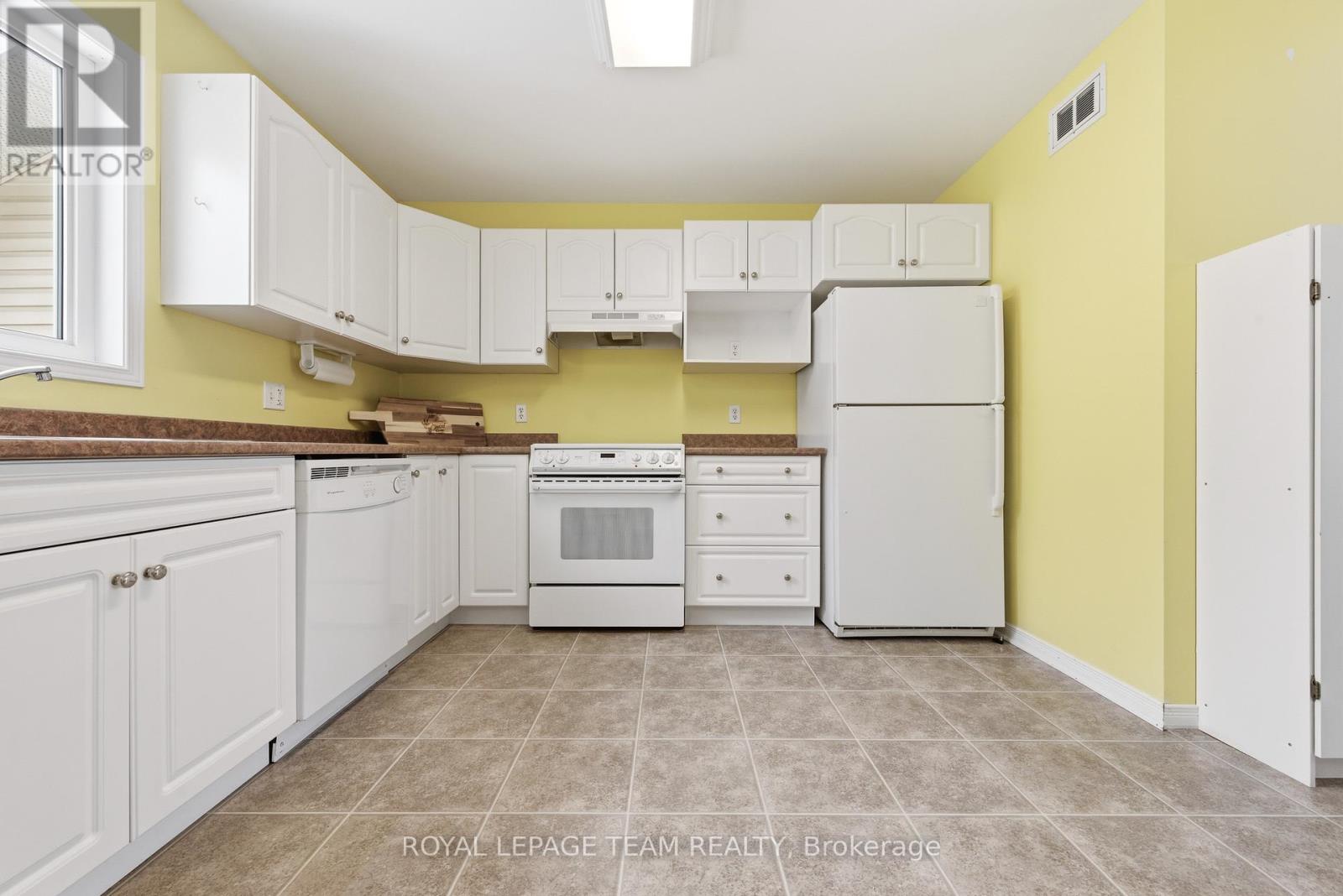 451 Mayhew Street, Renfrew, Ontario  K7V 4L4 - Photo 14 - X12615956