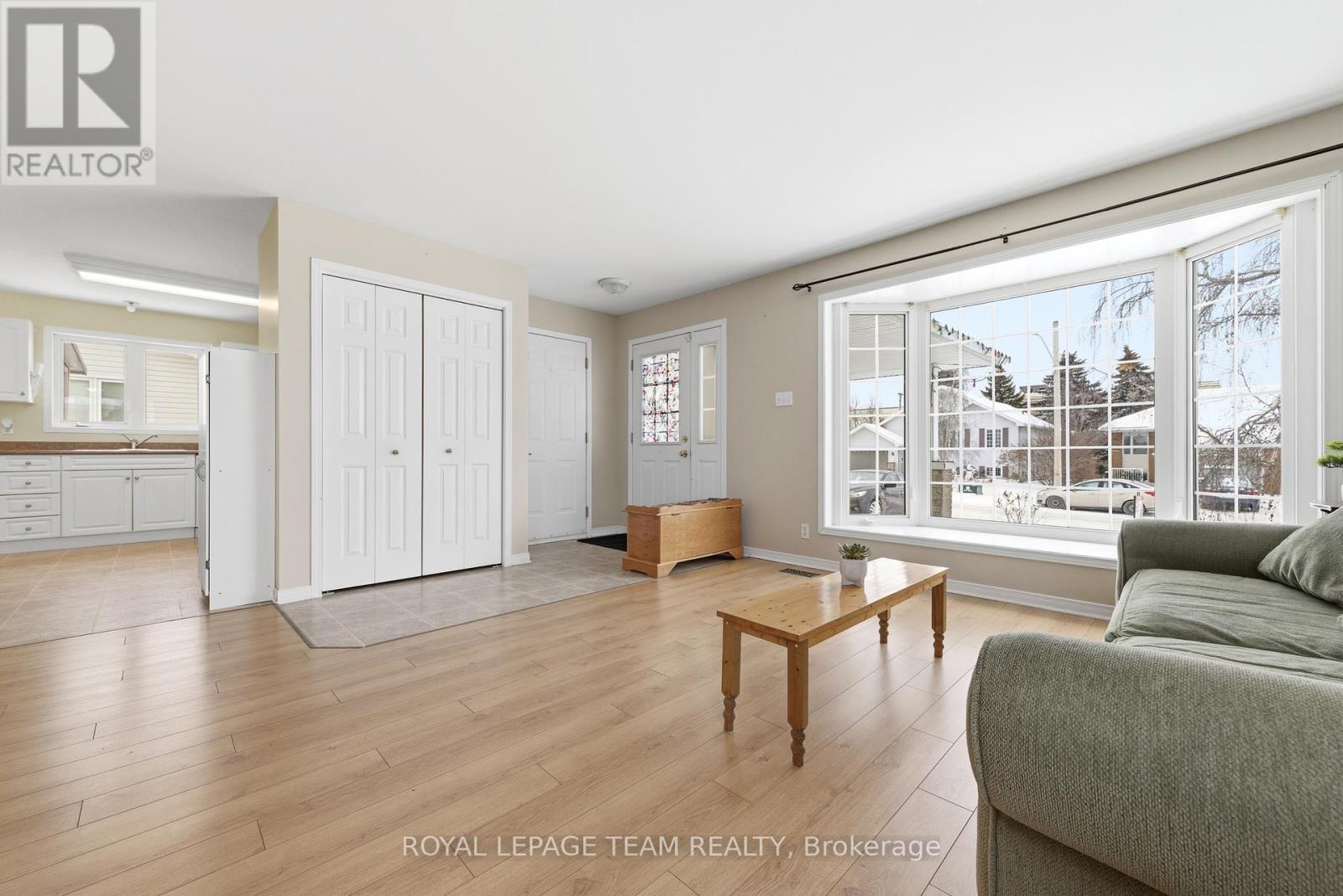 451 Mayhew Street, Renfrew, Ontario  K7V 4L4 - Photo 7 - X12615956