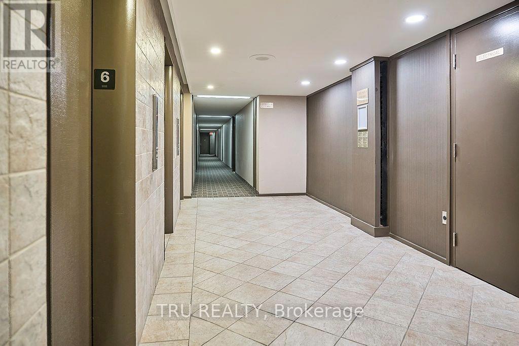 209 - 20 Chesterton Drive, Ottawa, Ontario K2E 6Z7 - Photo 3 - X12615972