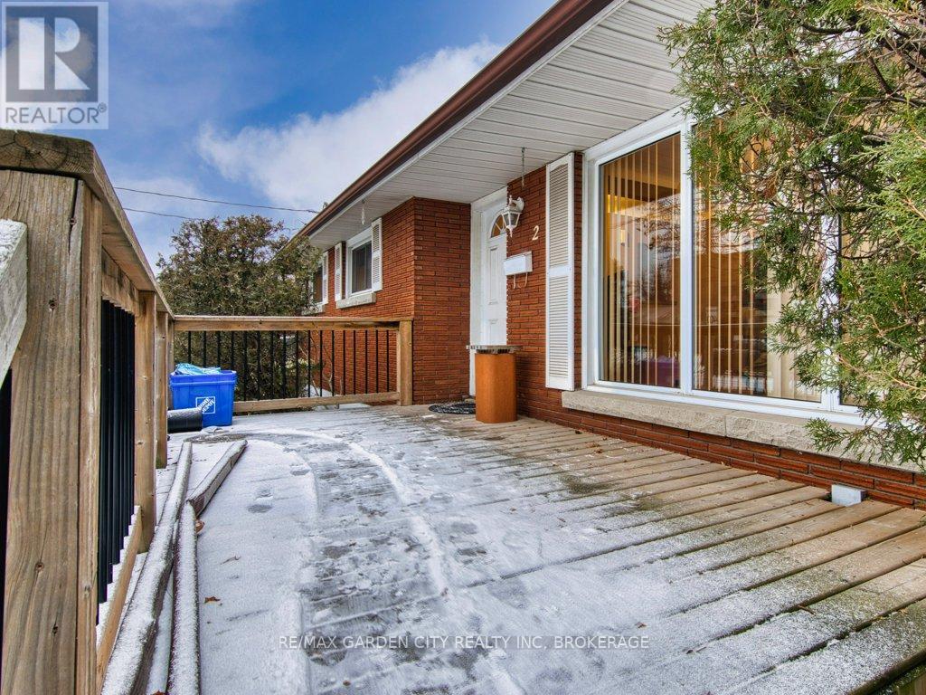 2 Sikorski Avenue, St. Catharines, Ontario  L2M 5W7 - Photo 4 - X12615958