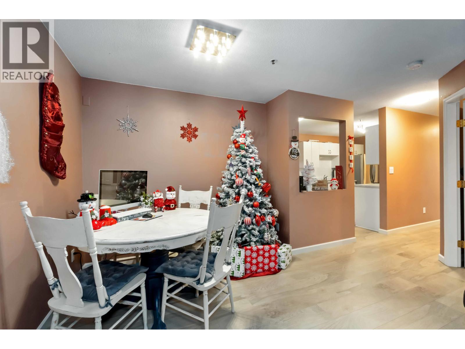 401 22351 St Anne Avenue, Maple Ridge, British Columbia  V2X 2E7 - Photo 10 - R3073205