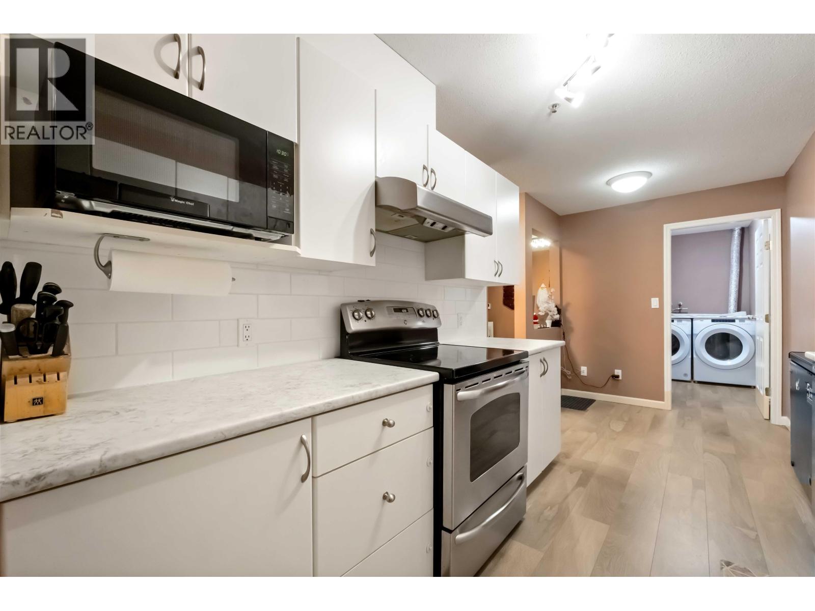 401 22351 St Anne Avenue, Maple Ridge, British Columbia  V2X 2E7 - Photo 7 - R3073205