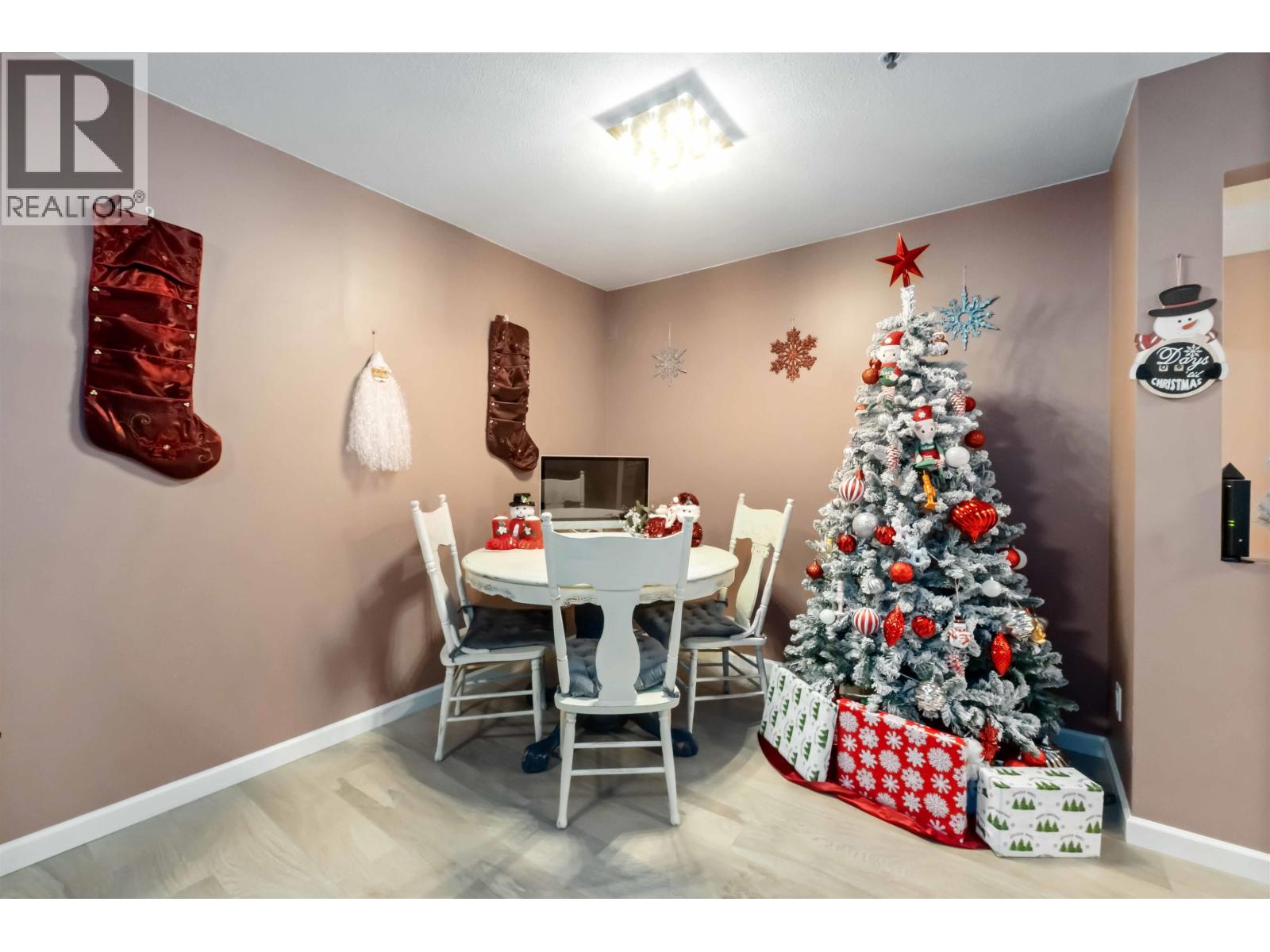 401 22351 St Anne Avenue, Maple Ridge, British Columbia  V2X 2E7 - Photo 9 - R3073205