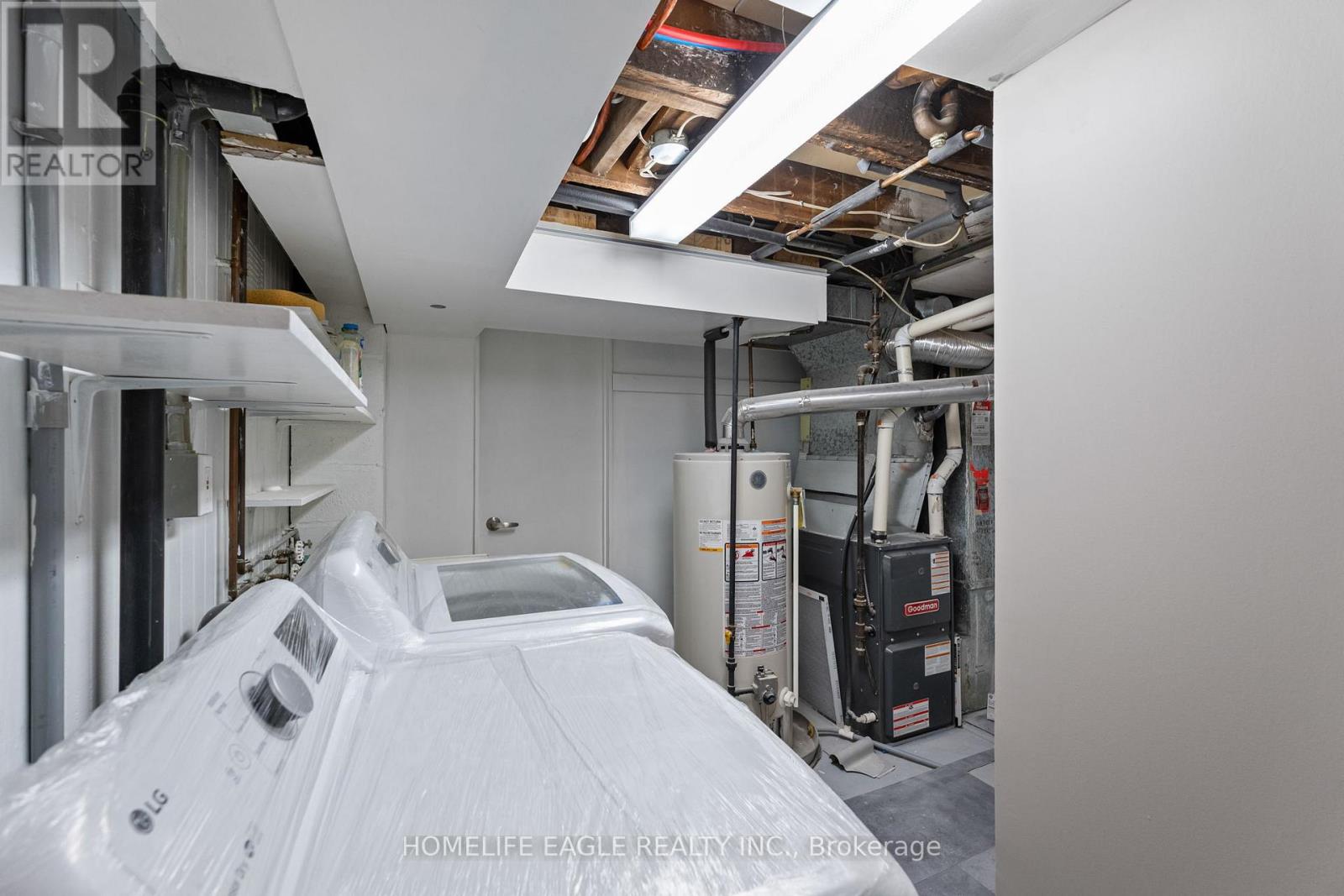 Bsmt - 46 Athol Avenue, Toronto, Ontario  M8Z 2A4 - Photo 9 - W12545542