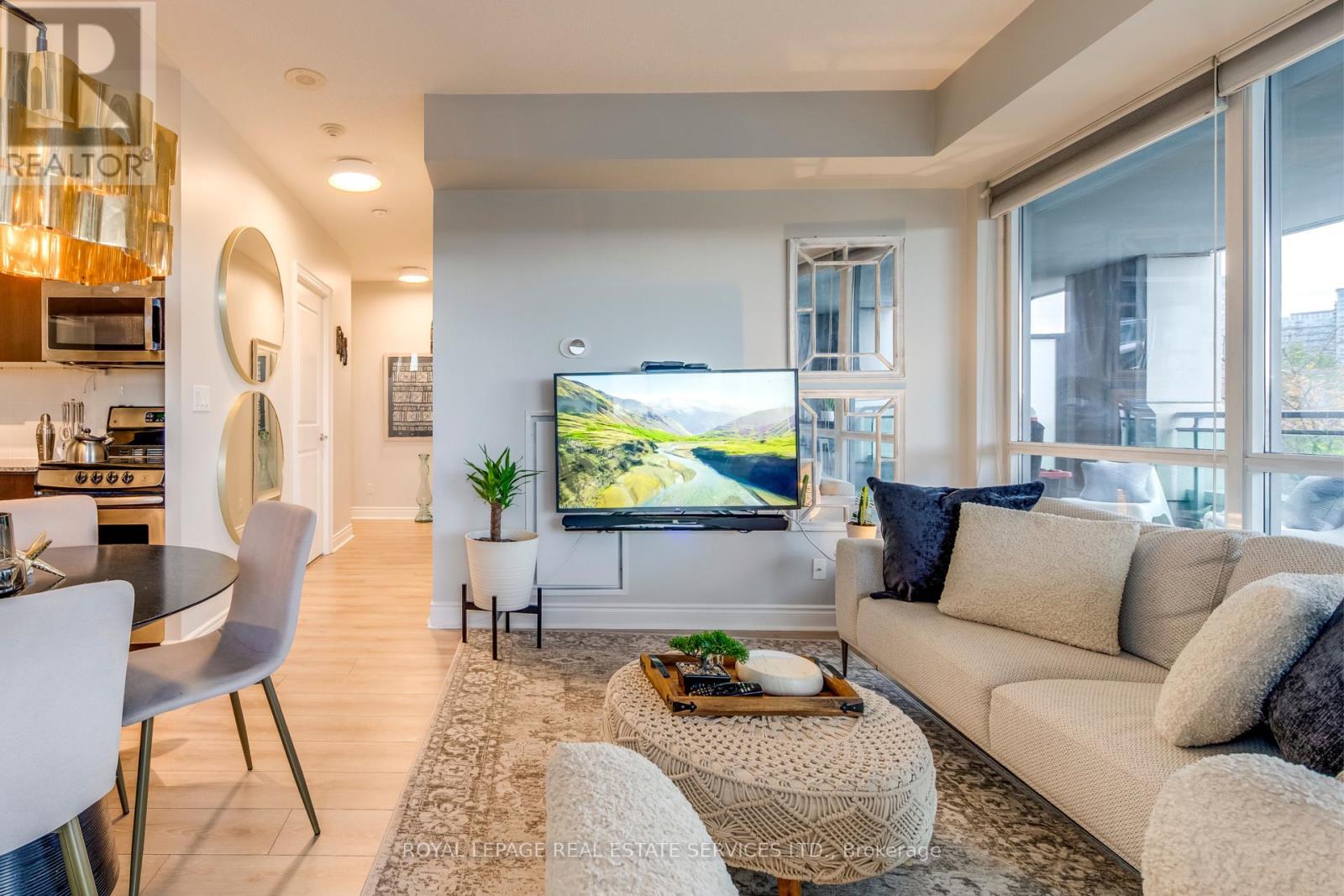 203 - 16 Brookers Lane, Toronto, Ontario M8V 0A5 - Photo 6 - W12487374