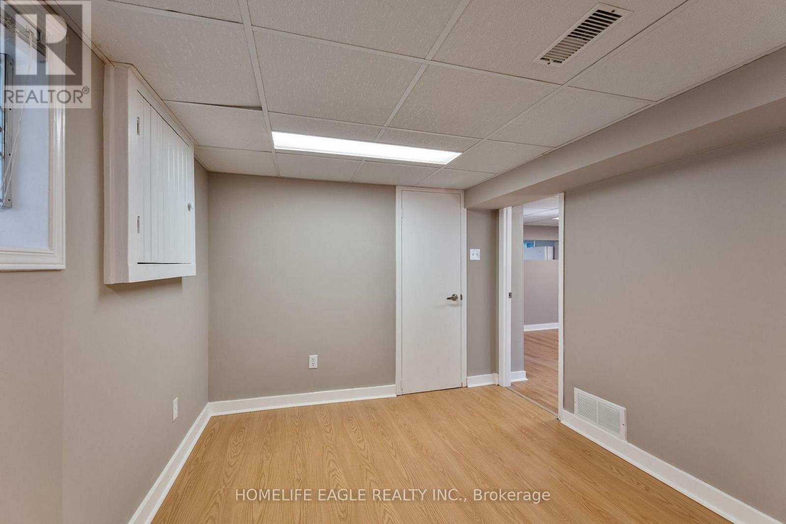 Bsmt - 46 Athol Avenue, Toronto, Ontario  M8Z 2A4 - Photo 8 - W12545542