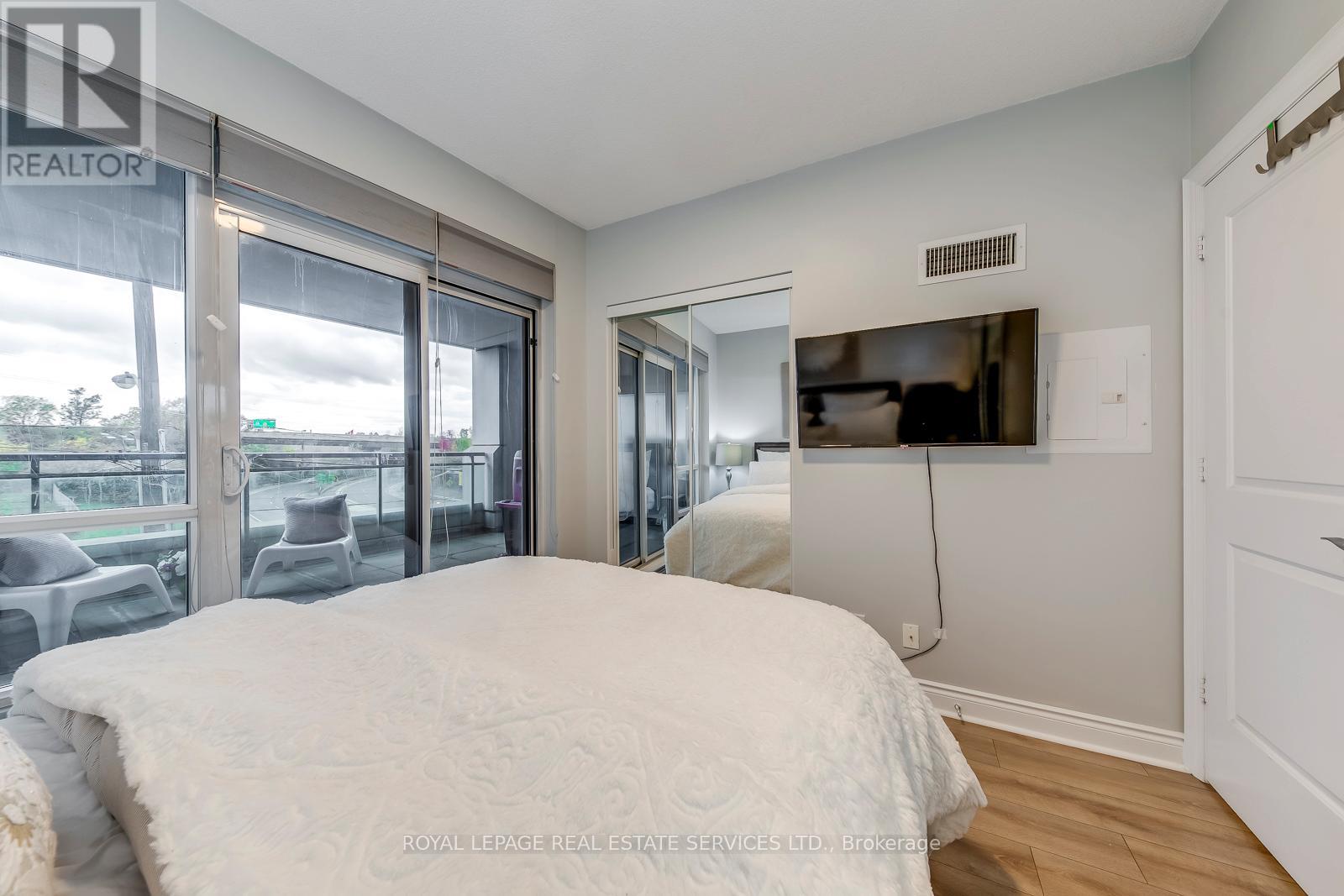 203 - 16 Brookers Lane, Toronto, Ontario M8V 0A5 - Photo 15 - W12487374