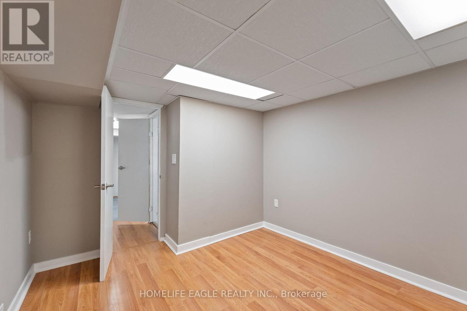 Bsmt - 46 Athol Avenue, Toronto, Ontario  M8Z 2A4 - Photo 13 - W12545542