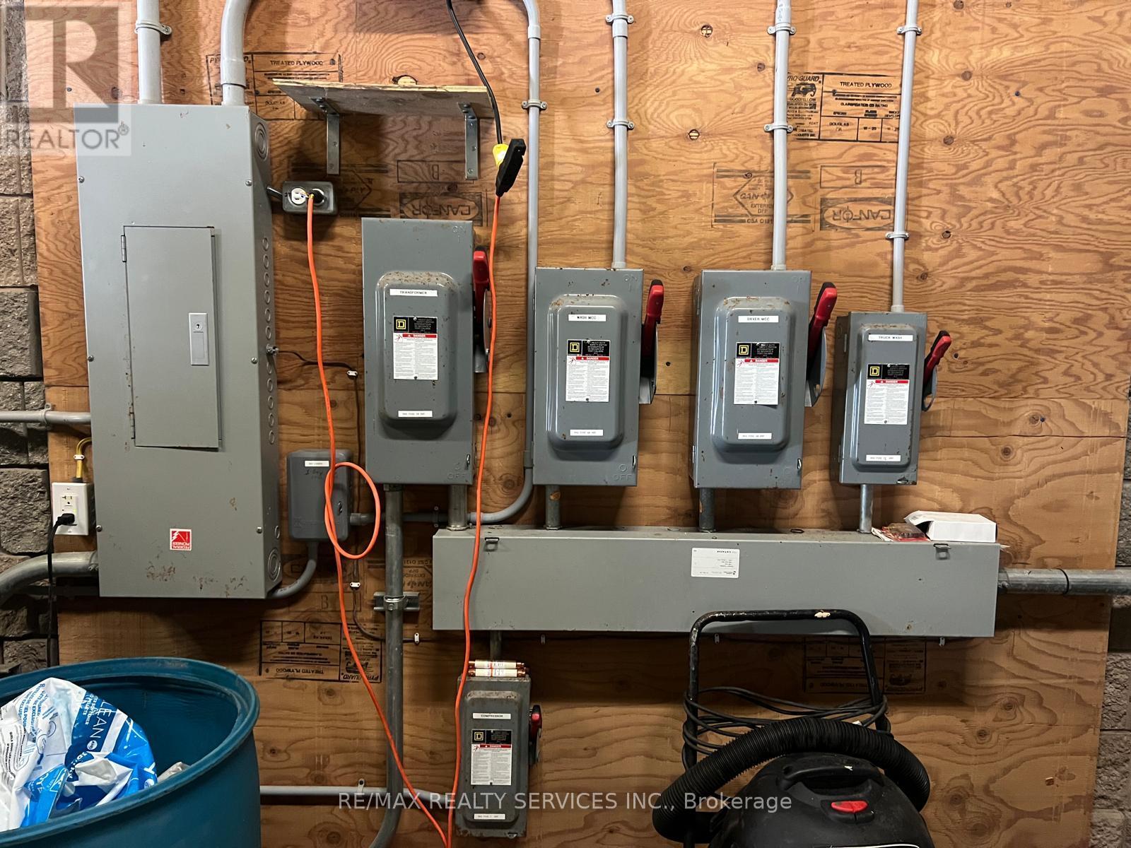 99 David Street, North Huron, Ontario  N0G 2W0 - Photo 13 - X12615844