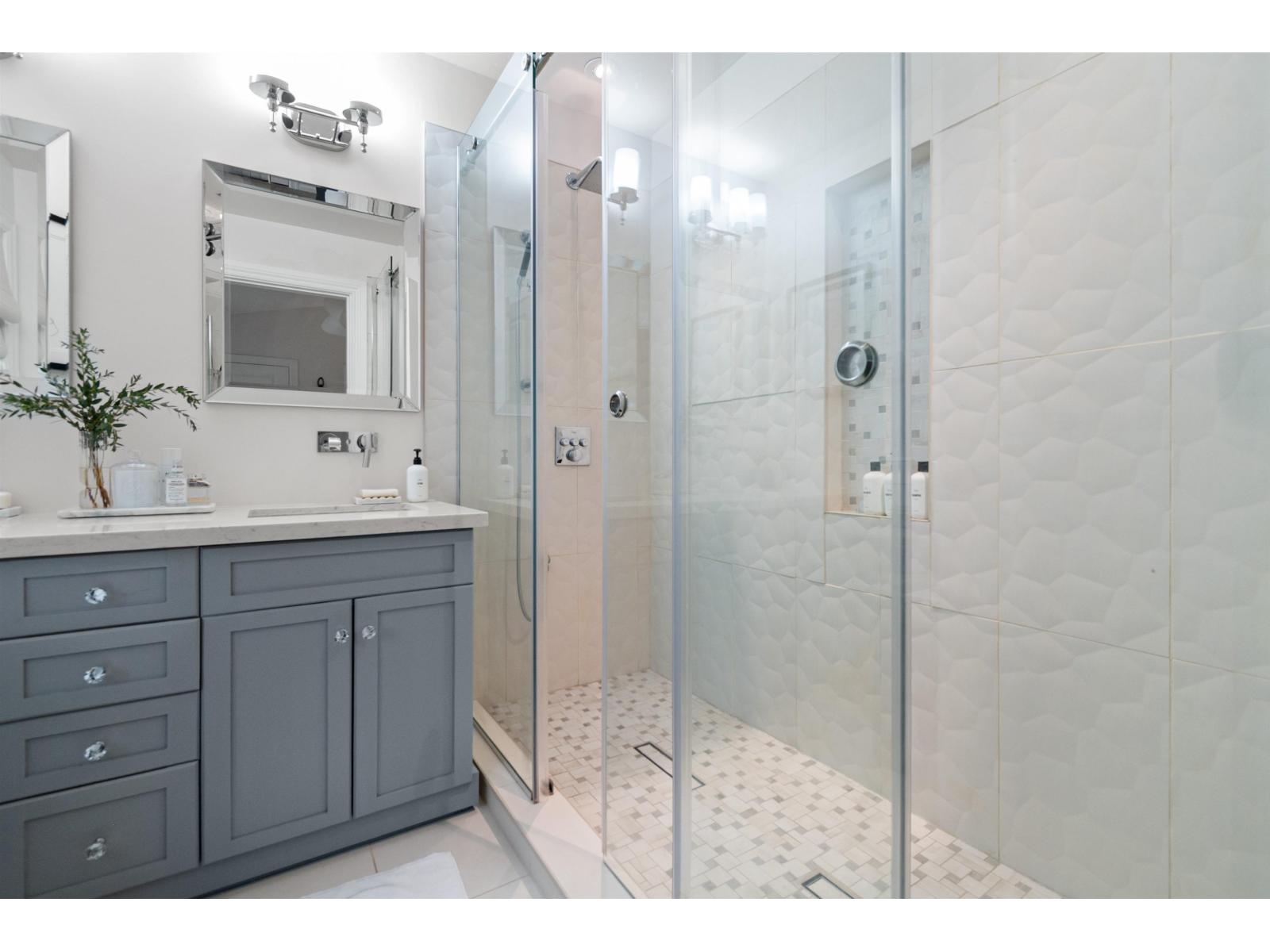 5850 Cowichan Street, Garrison Crossing, Chilliwack, British Columbia  V2R 0G8 - Photo 25 - R3073211