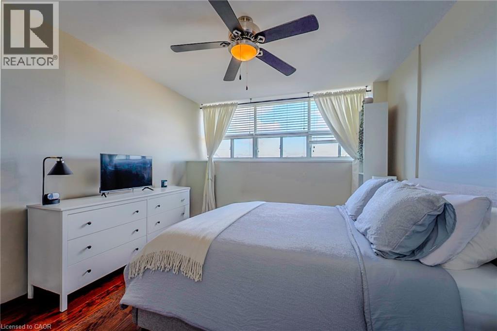 212 Kerr Street Unit# 904, Oakville, Ontario  L6K 3B1 - Photo 6 - 40789568