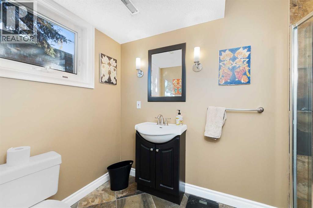 1043 32 Avenue Nw, Calgary, Alberta  T2K 0B3 - Photo 26 - A2267786