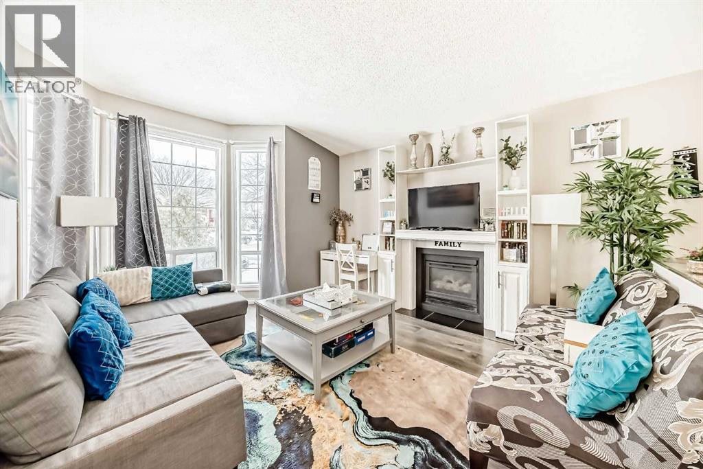 33 Martinridge Road Ne, Calgary, Alberta  t3j 3l4 - Photo 2 - A2273053