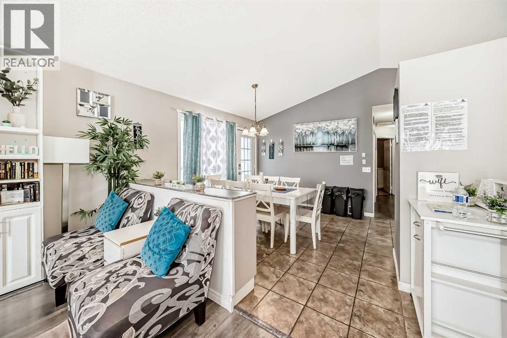 33 Martinridge Road Ne, Calgary, Alberta  t3j 3l4 - Photo 6 - A2273053