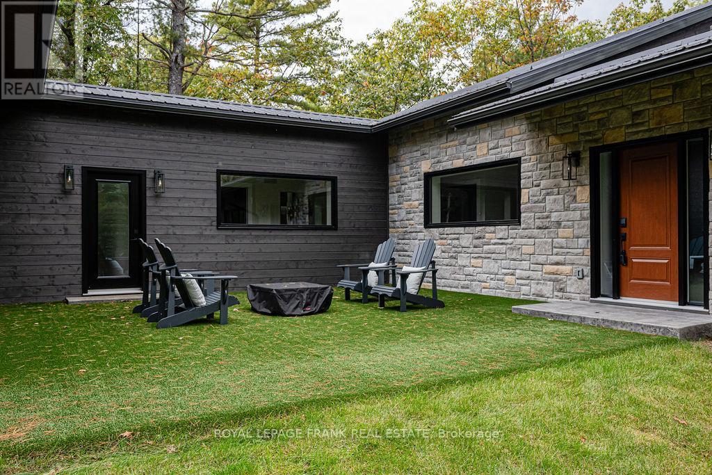 735 Fire Route 93, Havelock-Belmont-Methuen, Ontario  K0L 2H0 - Photo 3 - X12332337