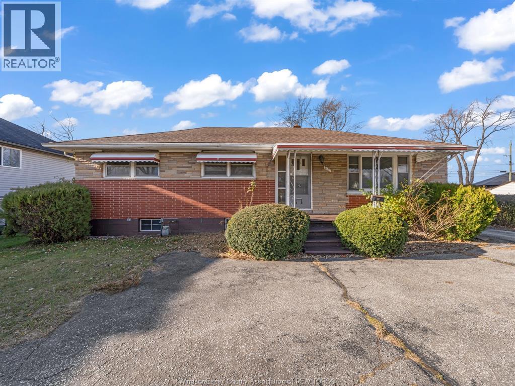 MLS# 25031500: 2101 DOMINION BOULEVARD, Windsor, Canada