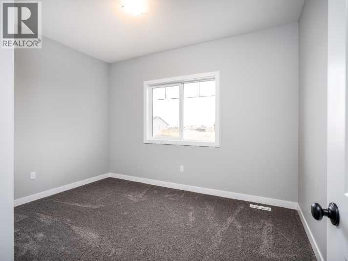 3702 72 Avenue, Lloydminster, Alberta T9V 3R1 - Photo 7 - A2270513