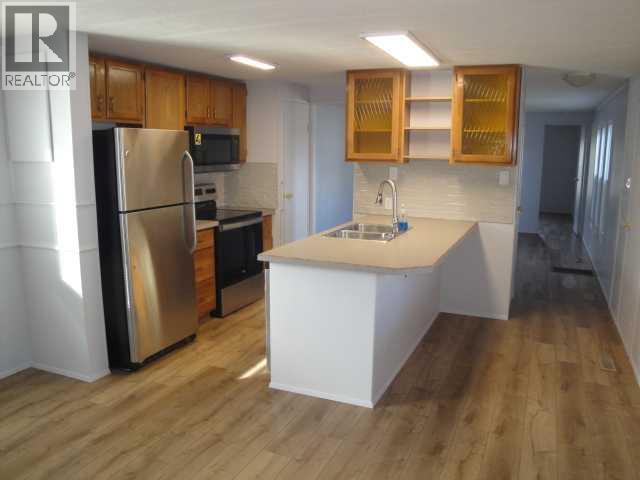 301, 2300 13 Street N, Lethbridge, Alberta T1H 4E8 - Photo 3 - A2272170