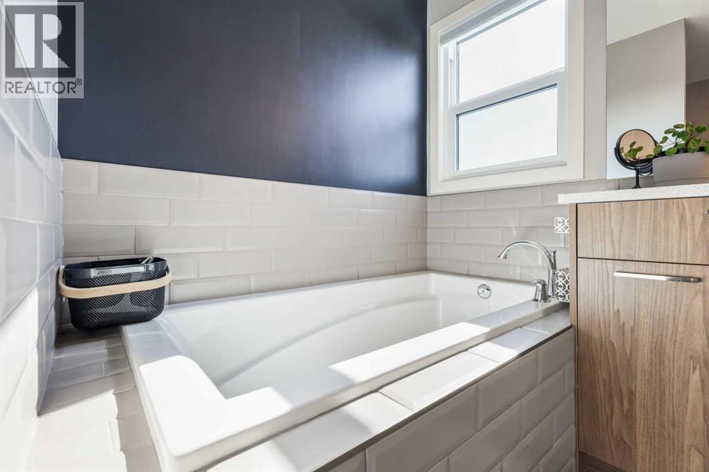 48 Seton Rise Se, Calgary, Alberta  T3M 2V3 - Photo 29 - A2258526