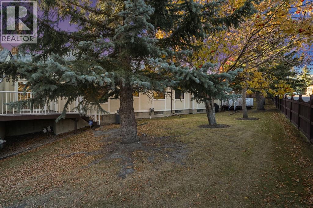 11 Coach Side Terrace Sw, Calgary, Alberta  T3H 2T3 - Photo 36 - A2266586
