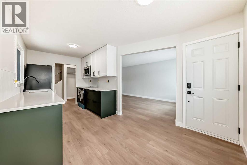 7634 24a Street Se, Calgary, Alberta  T2C 0Z7 - Photo 14 - A2272439