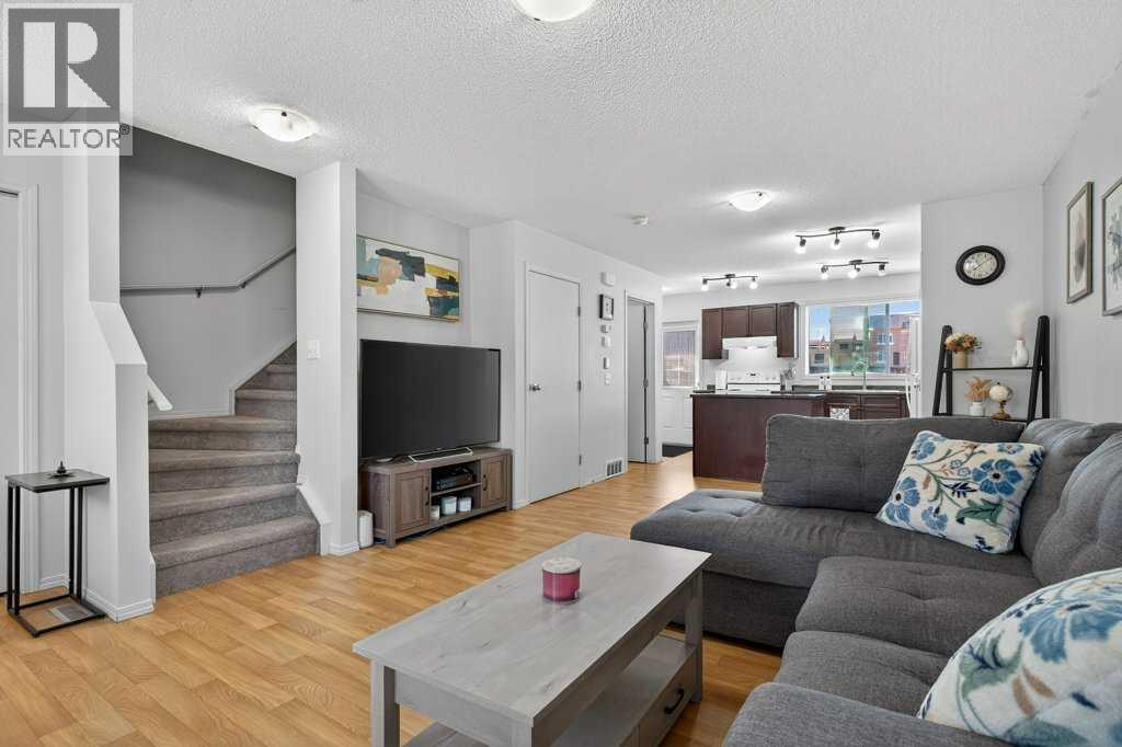 243 Redstone Drive Ne, Calgary, Alberta  T3N 0N4 - Photo 9 - A2273493