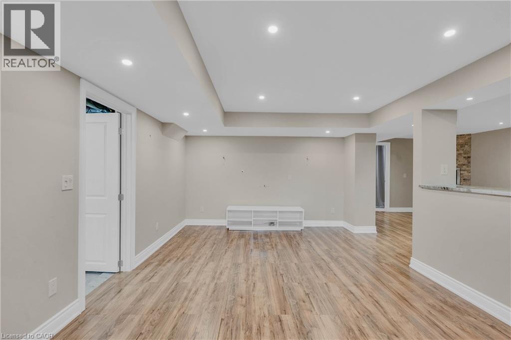 22 Woodhouse Street, Hamilton, Ontario L9K 0H2 - Photo 41 - 40793209