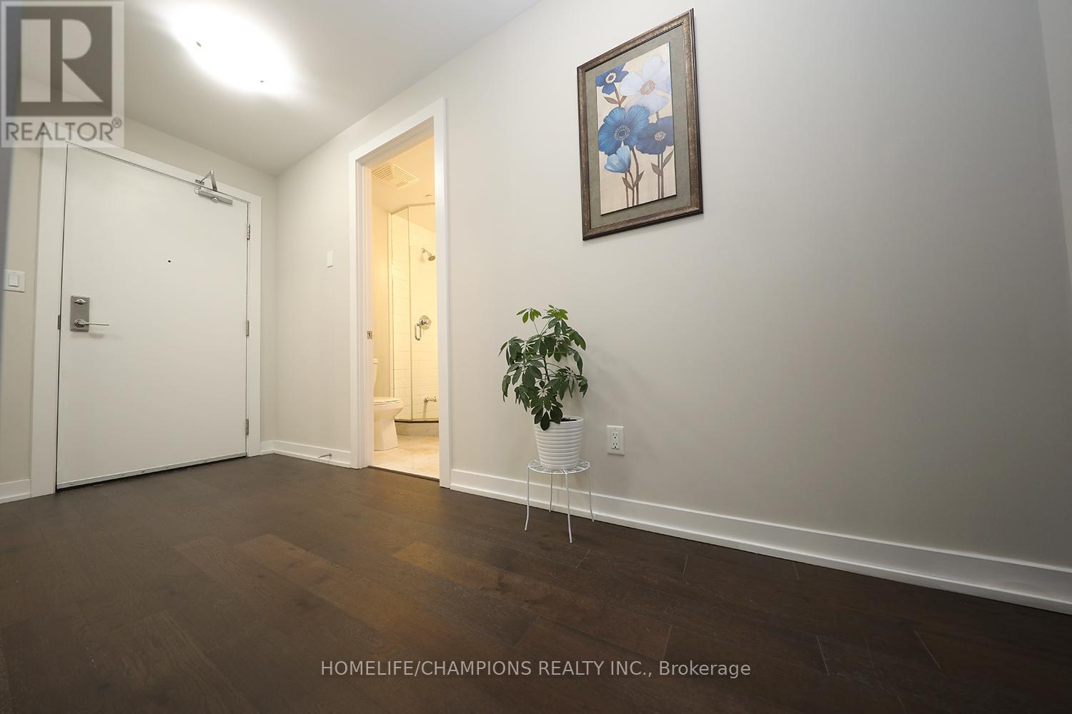 Th10 - 20 Bruyeres Mews, Toronto, Ontario  M5V 0G8 - Photo 13 - C12514206