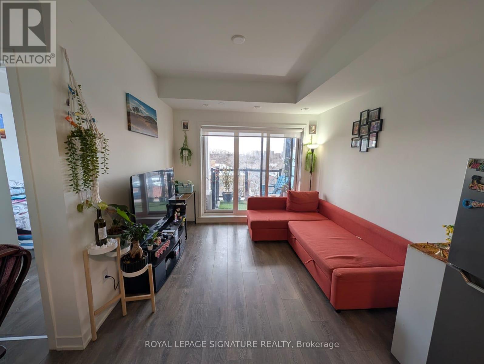 414 - 165 Canon Jackson Drive, Toronto (Beechborough-Greenbrook), Ontario  M6M 2G1 - Photo 2 - W12615290